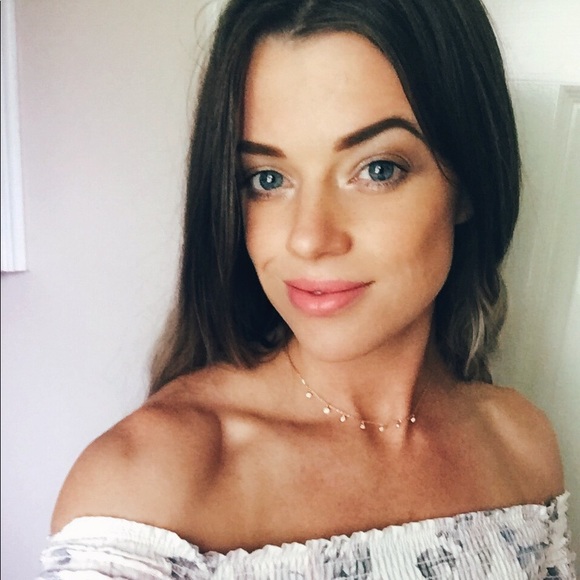 Meet your Posher, Ellen - Picture 6 of 8